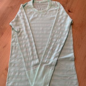 Lululemon long sleeve